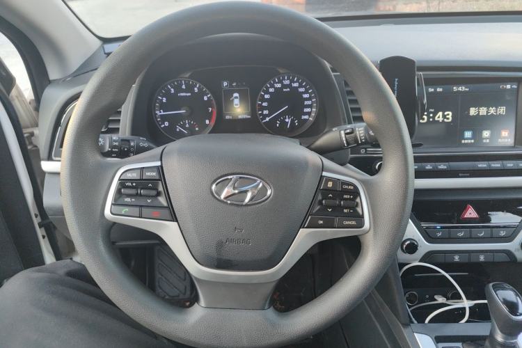 Used Hyundai Elantra (6th Generation / Lingdong) 2016 1.6L Automatic ZhiXuan – Elite Version Steering Wheel