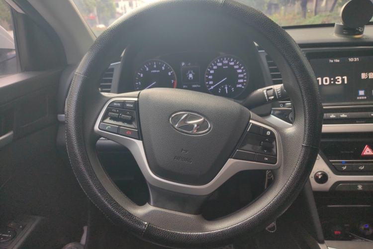 Used Hyundai Elantra (6th Generation / Lingdong) 2016 1.6L Automatic ZhiXuan – Elite Version Steering Wheel