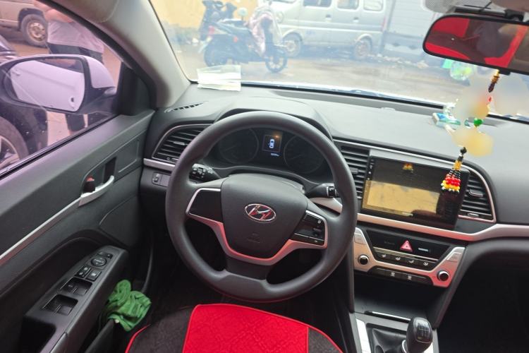 Used Hyundai Elantra (6th Generation / Lingdong) 2016 1.6L Manual ZhiXuan·Youth Edition Steering Wheel