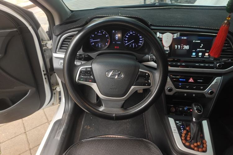 Used Hyundai Elantra (6th Generation / Lingdong) 2016 1.6L Automatic ZhiXuan – Elite Version Steering Wheel