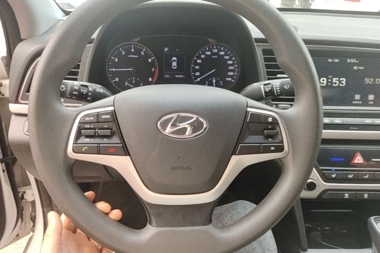 Used Hyundai Elantra (6th Generation / Lingdong) 2016 1.6L Automatic ZhiXuan – Elite Version Steering Wheel