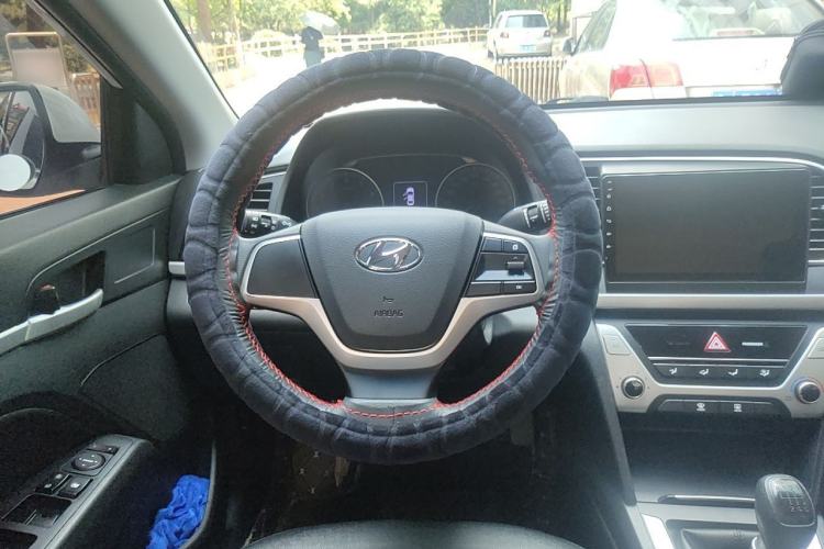 Used Hyundai Elantra (6th Generation / Lingdong) 2016 1.6L Manual ZhiXuan·Youth Edition Steering Wheel