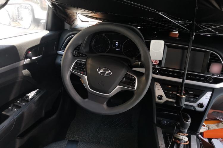 Used Hyundai Elantra (6th Generation / Lingdong) 2016 1.6L Automatic ZhiXuan – Elite Version Steering Wheel