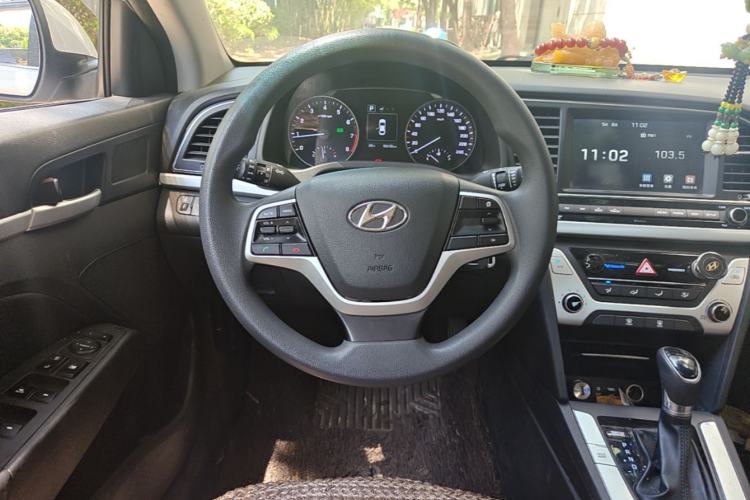 Used Hyundai Elantra (6th Generation / Lingdong) 2016 1.6L Automatic ZhiXuan – Elite Version Steering Wheel