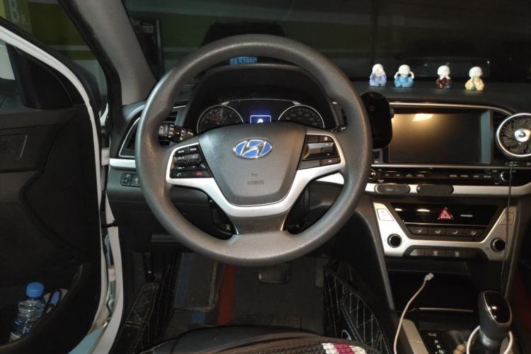Used Hyundai Elantra (6th Generation / Lingdong) 2016 1.6L Automatic ZhiXuan – Elite Version Steering Wheel