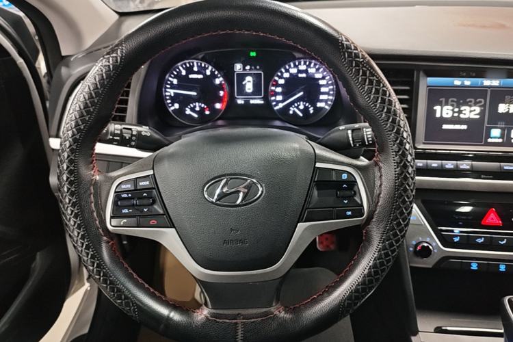 Used Hyundai Elantra (6th Generation / Lingdong) 2016 1.6L Automatic ZhiXuan – Elite Version Steering Wheel