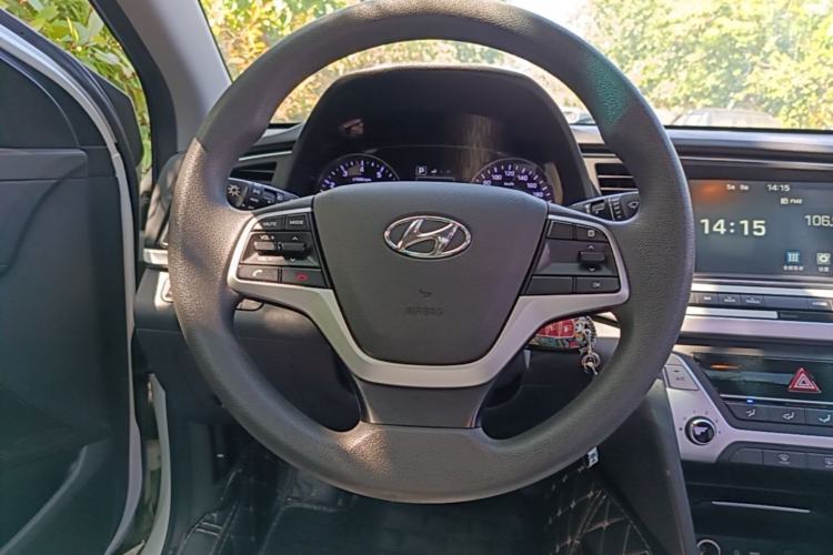 Used Hyundai Elantra (6th Generation / Lingdong) 2016 1.6L Automatic ZhiXuan – Elite Version Steering Wheel