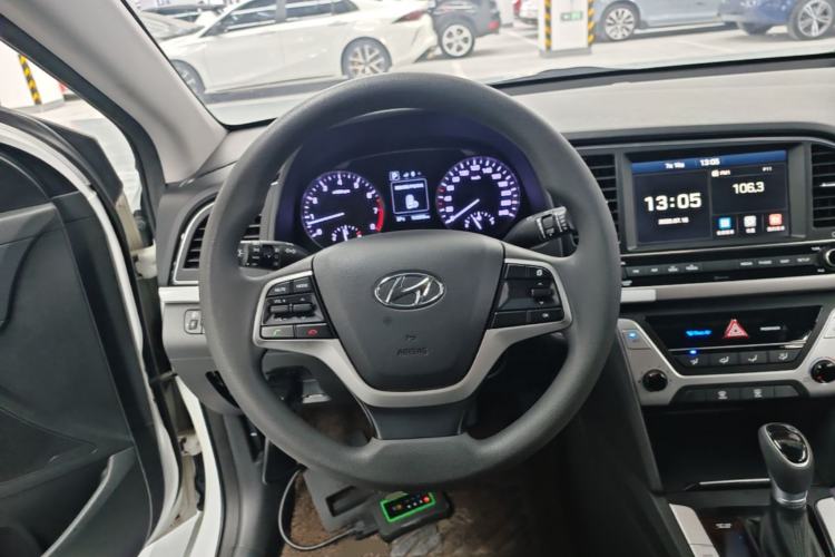 Used Hyundai Elantra (6th Generation / Lingdong) 2016 1.6L Automatic ZhiXuan – Elite Version Steering Wheel