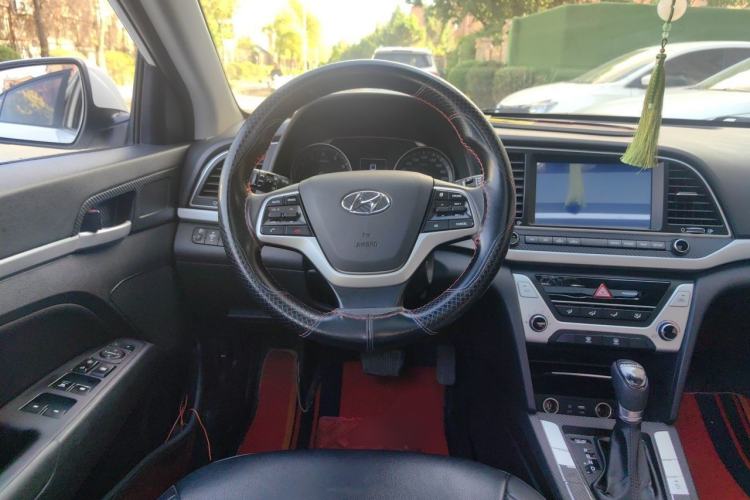Used Hyundai Elantra (6th Generation / Lingdong) 2016 1.6L Automatic ZhiXuan – Elite Version Steering Wheel