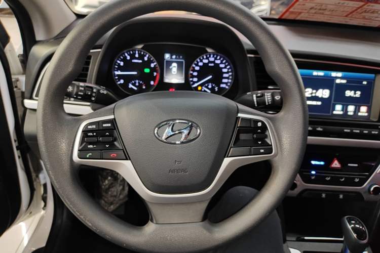Used Hyundai Elantra (6th Generation / Lingdong) 2016 1.6L Automatic ZhiXuan – Elite Version Steering Wheel