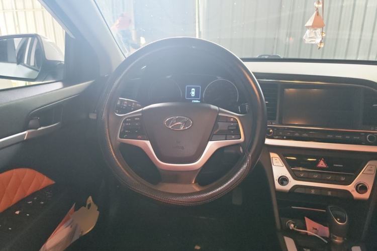 Used Hyundai Elantra (6th Generation / Lingdong) 2016 1.6L Automatic ZhiXuan – Elite Version Steering Wheel