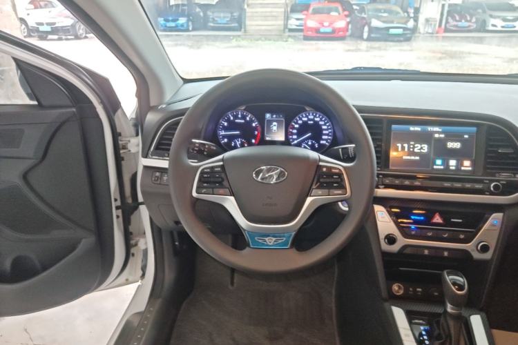 Used Hyundai Elantra (6th Generation / Lingdong) 2016 1.6L Automatic ZhiXuan – Elite Version Steering Wheel