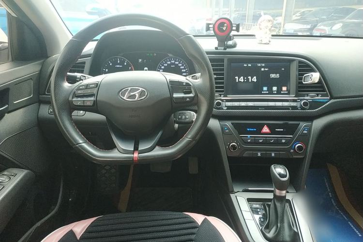 Used Hyundai Elantra (6th Generation / Lingdong) 2016 1.4T Dual-Clutch Xuan Dong · Dynamic Version Steering Wheel