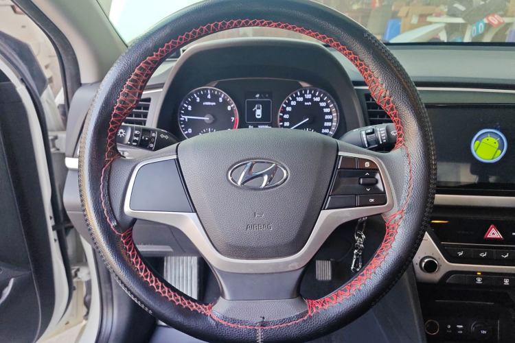 Used Hyundai Elantra (6th Generation / Lingdong) 2016 1.6L Manual ZhiXuan·Youth Edition Steering Wheel