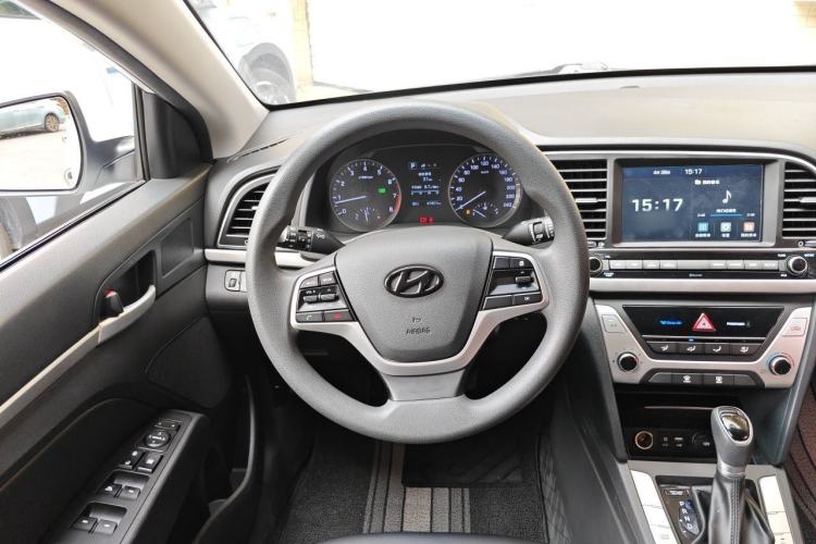 Used Hyundai Elantra (6th Generation / Lingdong) 2016 1.6L Automatic ZhiXuan – Elite Version Steering Wheel