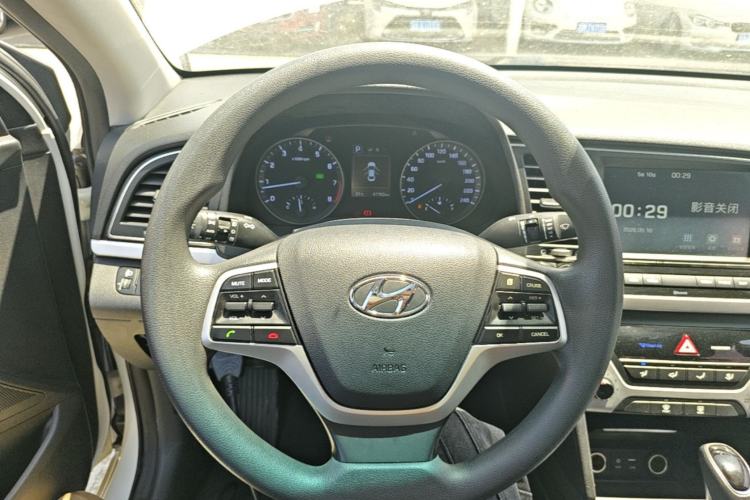 Used Hyundai Elantra (6th Generation / Lingdong) 2016 1.6L Automatic ZhiXuan – Elite Version Steering Wheel