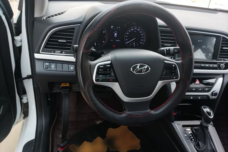 Used Hyundai Elantra (6th Generation / Lingdong) 2016 1.6L Automatic ZhiXuan – Elite Version Steering Wheel