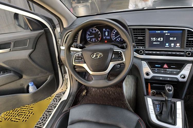 Used Hyundai Elantra (6th Generation / Lingdong) 2016 1.6L Automatic ZhiXuan – Elite Version Steering Wheel