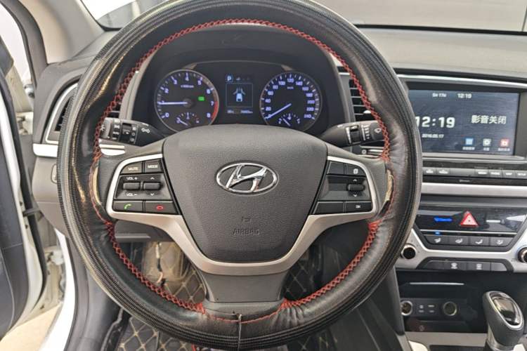 Used Hyundai Elantra (6th Generation / Lingdong) 2016 1.6L Automatic ZhiXuan – Elite Version Steering Wheel