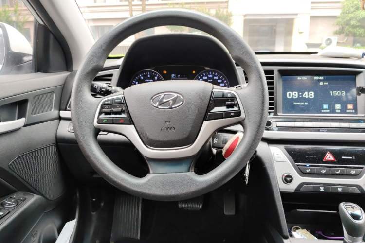 Used Hyundai Elantra (6th Generation / Lingdong) 2016 1.6L Automatic ZhiXuan – Elite Version Steering Wheel