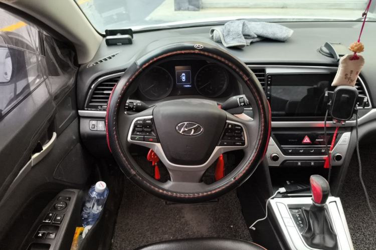 Used Hyundai Elantra (6th Generation / Lingdong) 2016 1.6L Automatic ZhiXuan – Elite Version Steering Wheel