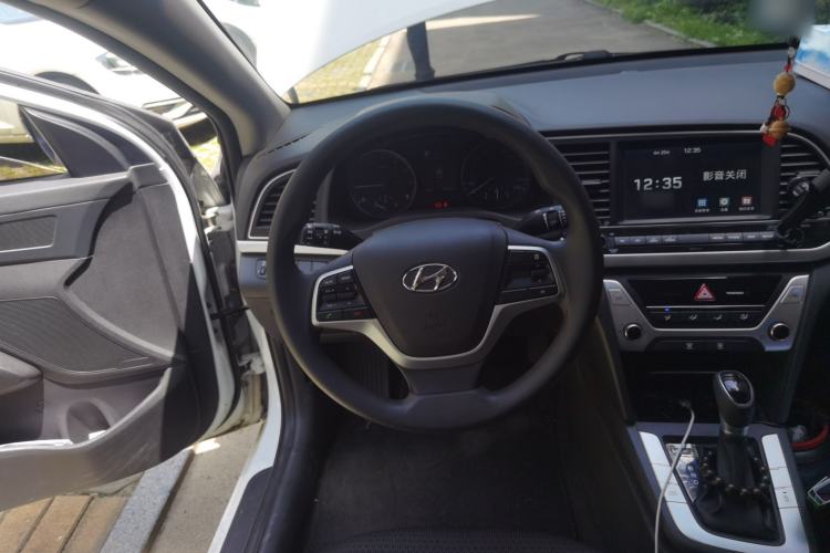 Used Hyundai Elantra (6th Generation / Lingdong) 2016 1.6L Automatic ZhiXuan – Elite Version Steering Wheel