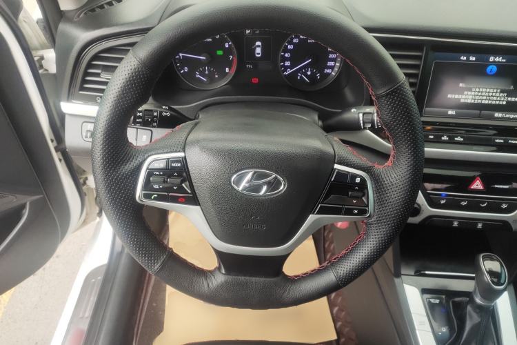 Used Hyundai Elantra (6th Generation / Lingdong) 2016 1.6L Automatic ZhiXuan – Elite Version Steering Wheel