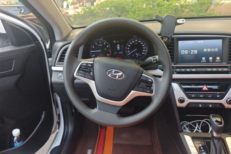 Used Hyundai Elantra (6th Generation / Lingdong) 2016 1.6L Automatic ZhiXuan – Elite Version Steering Wheel
