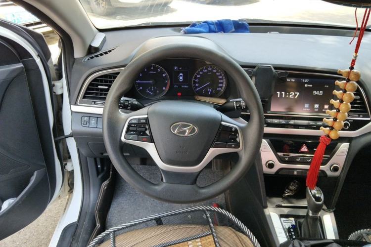 Used Hyundai Elantra (6th Generation / Lingdong) 2016 1.6L Automatic ZhiXuan – Elite Version Steering Wheel