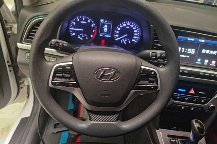 Used Hyundai Elantra (6th Generation / Lingdong) 2016 1.6L Automatic ZhiXuan – Elite Version Steering Wheel