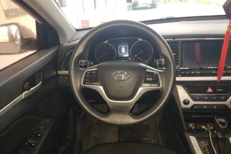 Used Hyundai Elantra (6th Generation / Lingdong) 2016 1.6L Automatic ZhiXuan – Elite Version Steering Wheel