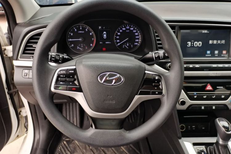 Used Hyundai Elantra (6th Generation / Lingdong) 2016 1.6L Automatic ZhiXuan – Elite Version Steering Wheel