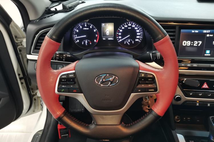 Used Hyundai Elantra (6th Generation / Lingdong) 2016 1.6L Automatic ZhiXuan – Elite Version Steering Wheel