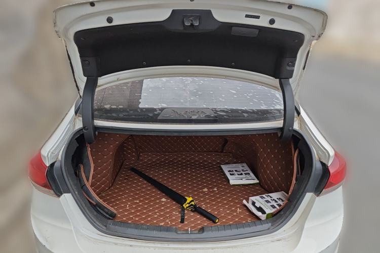 Used Hyundai Elantra (6th Generation / Lingdong) 2016 1.6L Automatic ZhiXuan – Elite Version Trunk