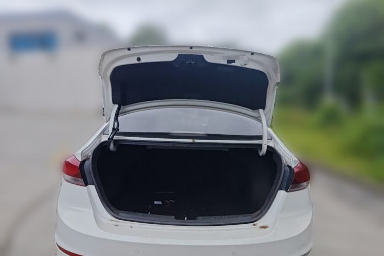 Used Hyundai Elantra (6th Generation / Lingdong) 2016 1.6L Automatic ZhiXuan – Elite Version Trunk