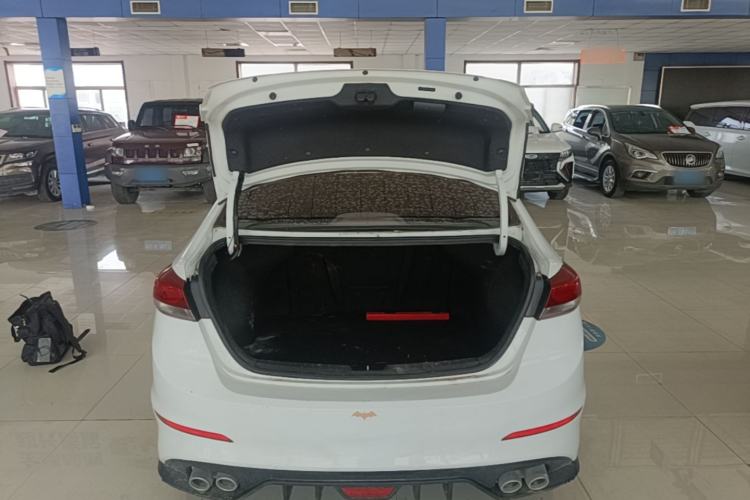Used Hyundai Elantra (6th Generation / Lingdong) 2016 1.6L Manual ZhiXuan·Youth Edition Trunk