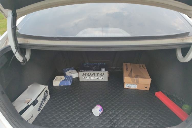 Used Hyundai Elantra (6th Generation / Lingdong) 2016 1.6L Automatic ZhiXuan – Elite Version Trunk