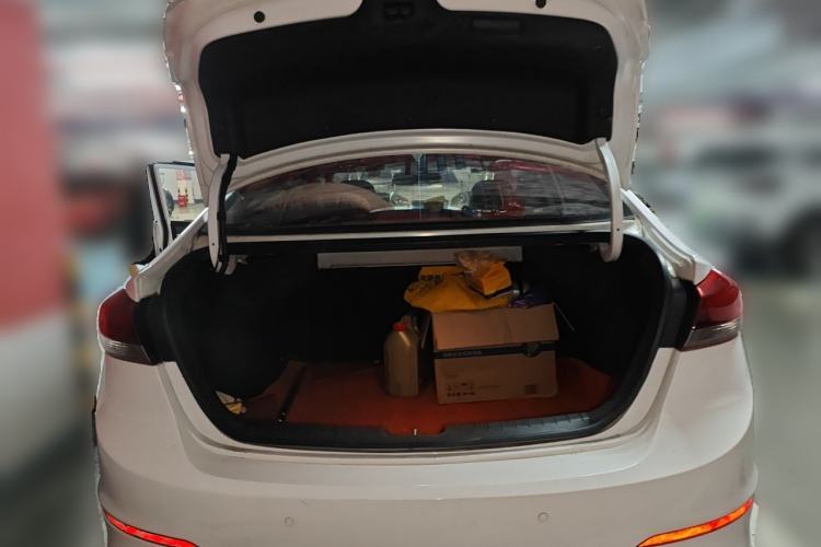 Used Hyundai Elantra (6th Generation / Lingdong) 2016 1.6L Automatic ZhiXuan – Elite Version Trunk
