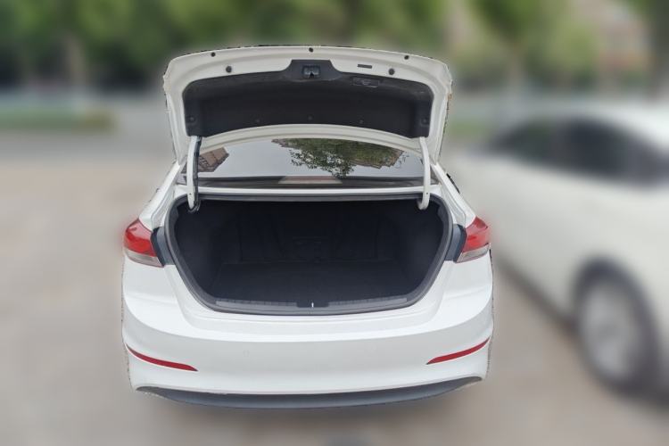 Used Hyundai Elantra (6th Generation / Lingdong) 2016 1.6L Automatic ZhiXuan – Elite Version Trunk