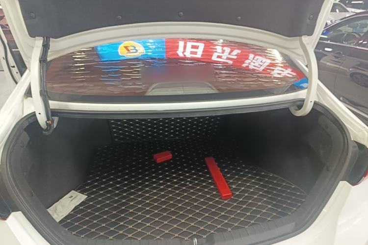 Used Hyundai Elantra (6th Generation / Lingdong) 2016 1.6L Automatic ZhiXuan – Elite Version Trunk