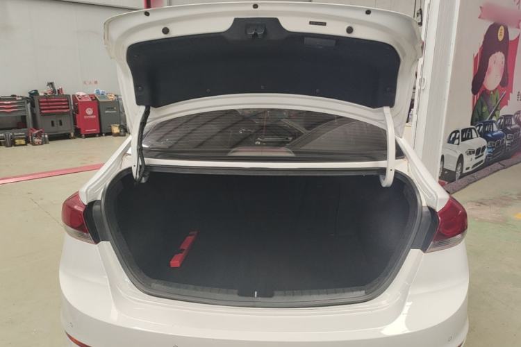 Used Hyundai Elantra (6th Generation / Lingdong) 2016 1.6L Automatic ZhiXuan – Elite Version Trunk