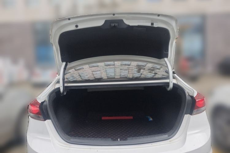 Used Hyundai Elantra (6th Generation / Lingdong) 2016 1.6L Automatic ZhiXuan – Elite Version Trunk