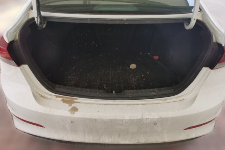 Used Hyundai Elantra (6th Generation / Lingdong) 2016 1.6L Manual ZhiXuan · Dynamic Model Trunk