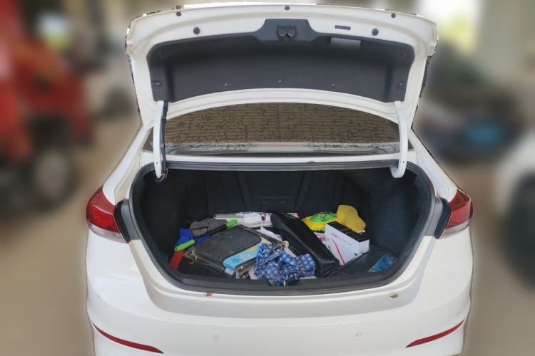 Used Hyundai Elantra (6th Generation / Lingdong) 2016 1.6L Automatic ZhiXuan – Elite Version Trunk