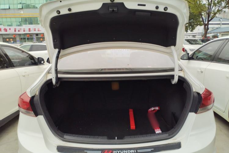 Used Hyundai Elantra (6th Generation / Lingdong) 2016 1.6L Automatic ZhiXuan – Elite Version Trunk