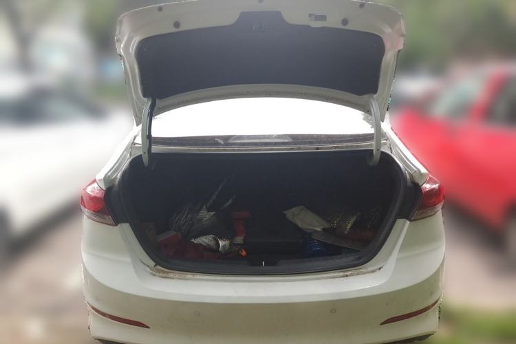 Used Hyundai Elantra (6th Generation / Lingdong) 2016 1.4T Dual-Clutch Xuan Dong · Dynamic Version Trunk