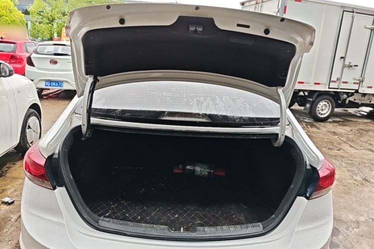 Used Hyundai Elantra (6th Generation / Lingdong) 2016 1.6L Automatic ZhiXuan – Elite Version Trunk