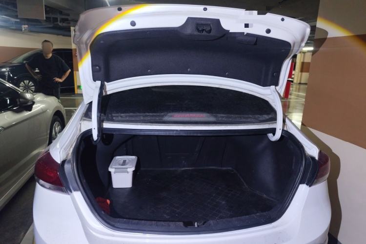 Used Hyundai Elantra (6th Generation / Lingdong) 2016 1.6L Automatic ZhiXuan · Luxury Version Trunk