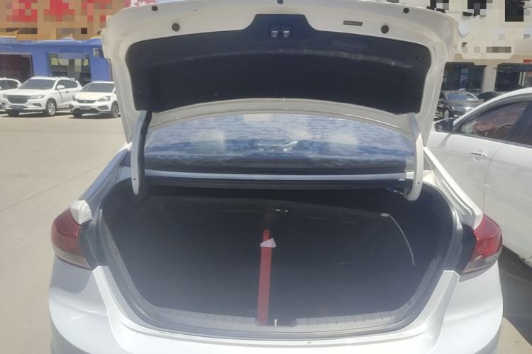 Used Hyundai Elantra (6th Generation / Lingdong) 2016 1.6L Automatic ZhiXuan – Elite Version Trunk
