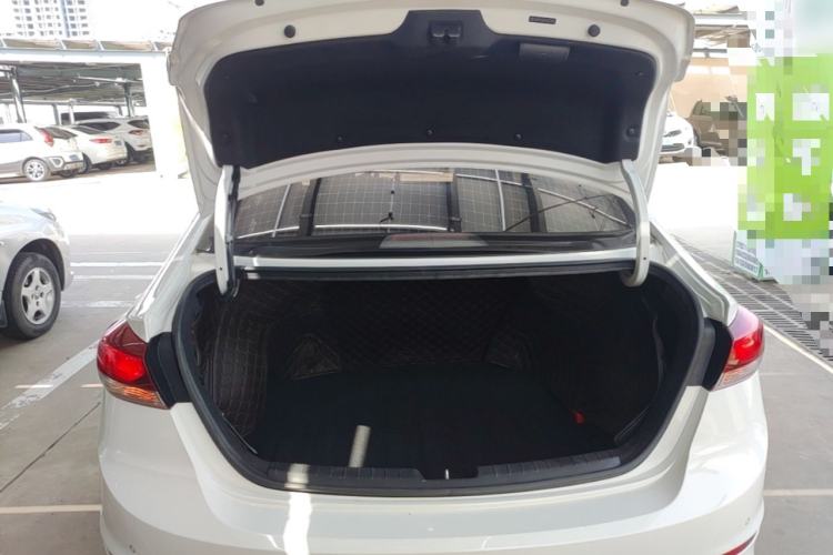 Used Hyundai Elantra (6th Generation / Lingdong) 2016 1.6L Automatic ZhiXuan – Elite Version Trunk
